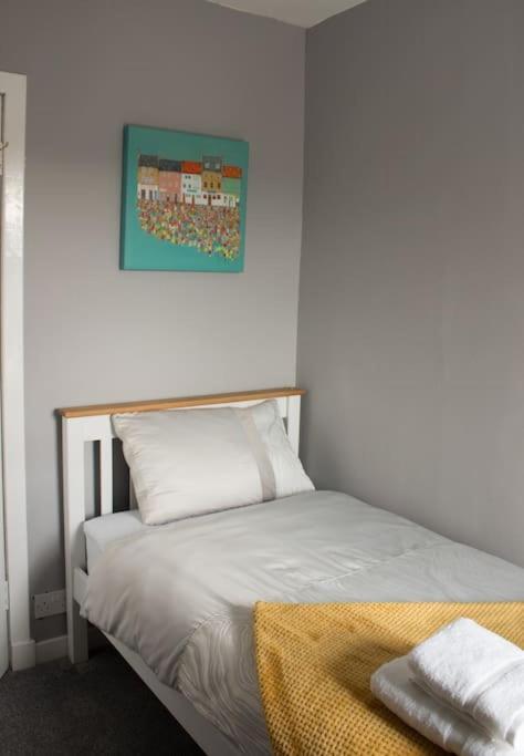 Modern 3 Bedroom Home. A Perfect Base For Golfers Apartment