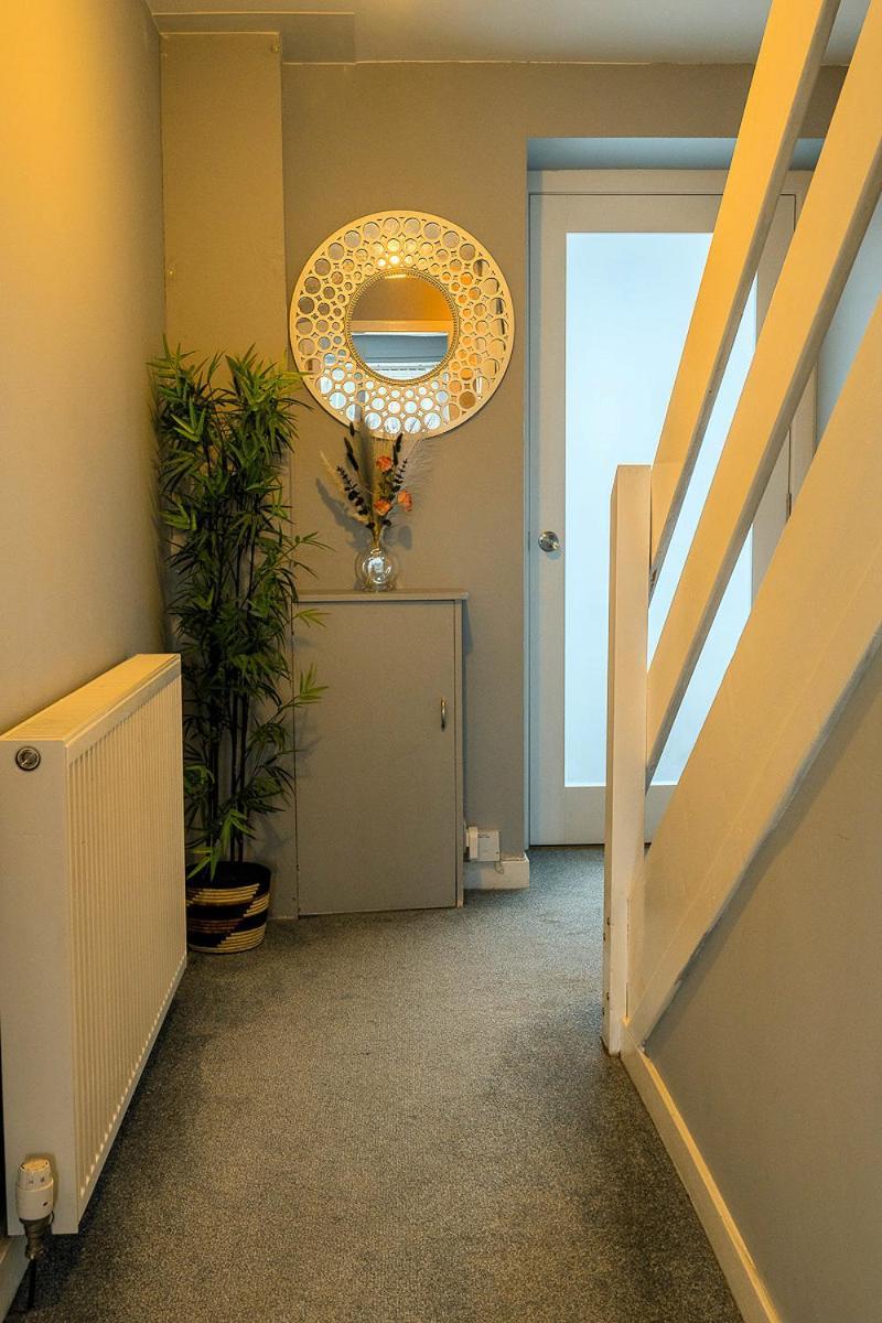 Apartment Modern 3 Bedroom Home. A Perfect Base For Golfers *